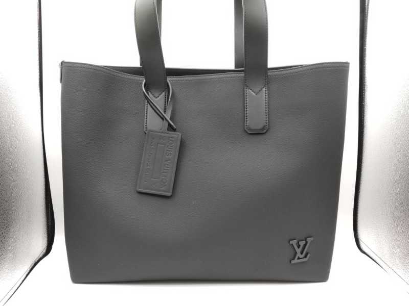 ルイヴィトン買取  パイロットトート M24771